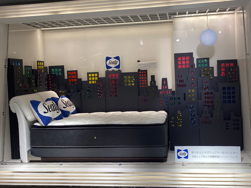 伊勢丹 新宿店5階ベッドバスパウダールームフロア『シーリー アートフレーム』
